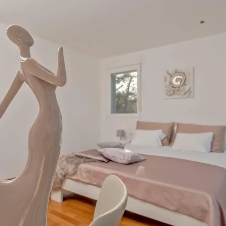 Villa Graf *