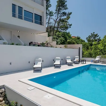 Villa Graf *