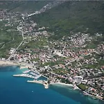 Graf Ποντστράνα