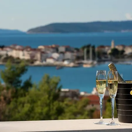 Willa Graf Podstrana