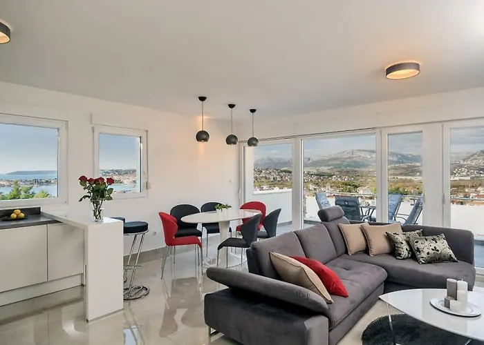 Villa Graf Podstrana